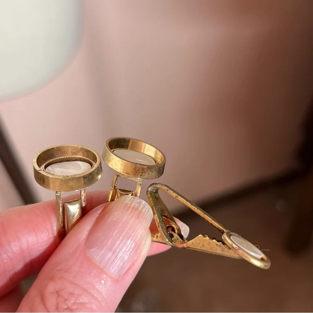 Vintage 1940’s Gold Art deco Mother of Pearl MCM oversized Cuff Link Set